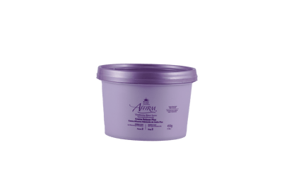  Creme alisante fórmula especialmente desenvolvida para o Cabelo Brasileiro muito resistente. Com ação média de 20 minutos, oferece máximo poder de alisamento e condicionamento em cabelos de espessura média.