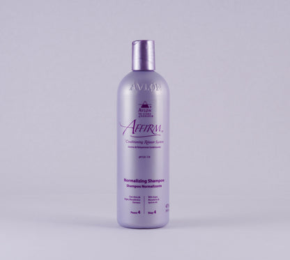 Shampoo neutralizante com pH balanceado que normaliza cabelos após alisamento e relaxamento, com indicador de pH para neutralização completa. Reduz porosidade, controla frizz, hidrata com extratos botânicos e preserva cachos naturais. Versão 950ml disponível.