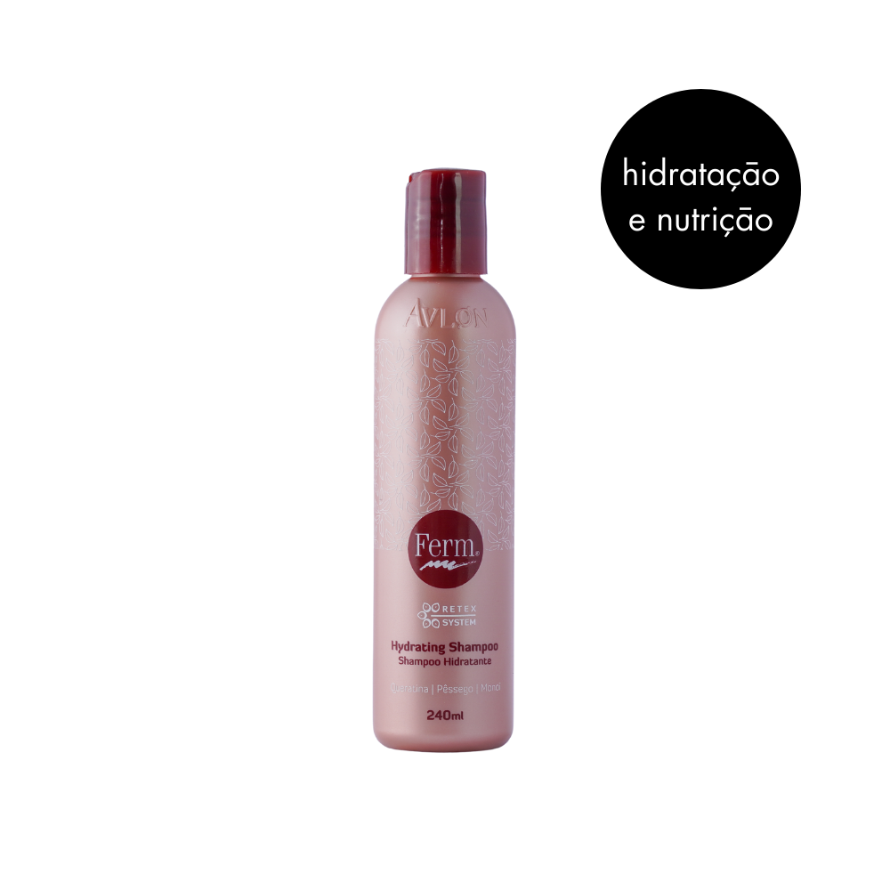 Shampoo Hidratante Pós Química KeraCare, nutritivo e hidratante, ideal para cabelos com alisamento, coloração ou descoloração, restaura fios danificados, proporcionando maciez e brilho.