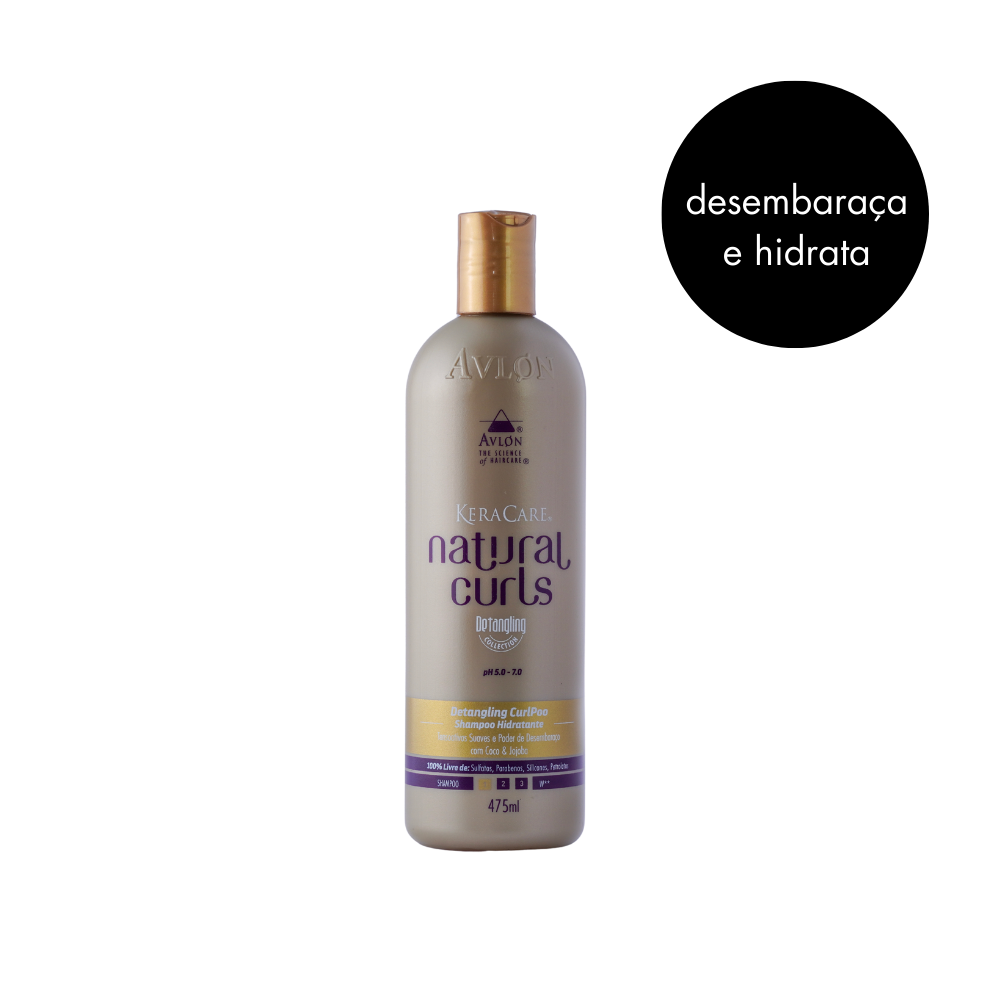 Shampoo Natural Curls CurlPoo para cabelos cacheados e crespos, limpa suavemente, remove resíduos sem agredir os fios, reduz porosidade, facilita o desembaraço e proporciona maciez e brilho.