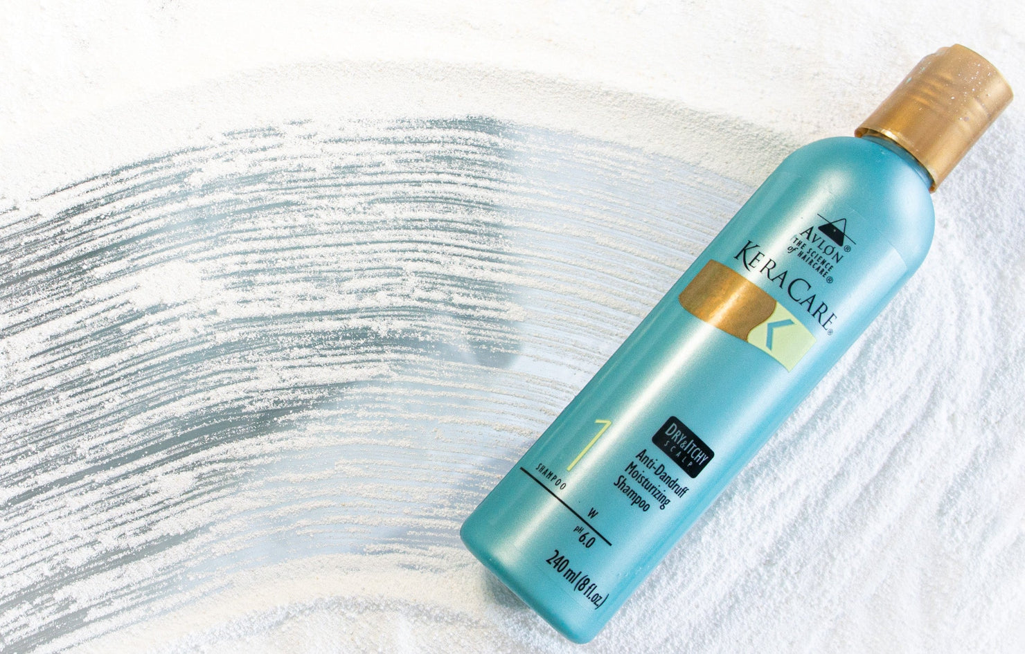 Shampoo hidratante e refrescante para couro cabeludo seco e com coceira. Alivia a descamação e combate a caspa. Ideal para uso frequente.